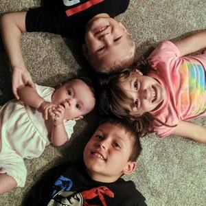 Meet your Posher, Debbie